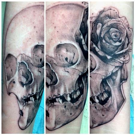 tattoos/ - skull and rose - 78083
