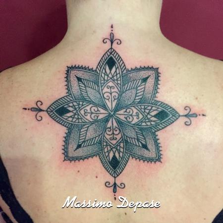 tattoos/ - Mandala B&G dotwork - 104017