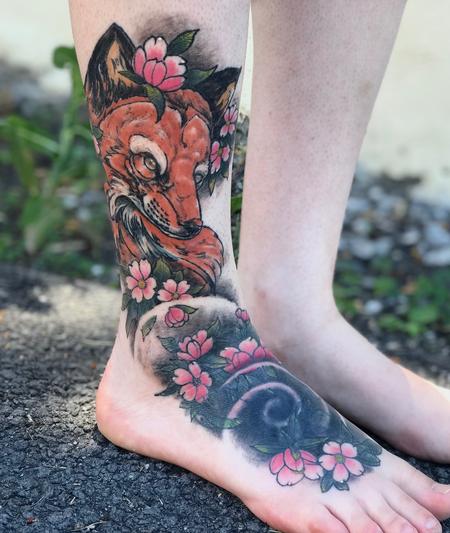Traditional Japanese Kanji -  japanese-fox-flower-leg-tattoo