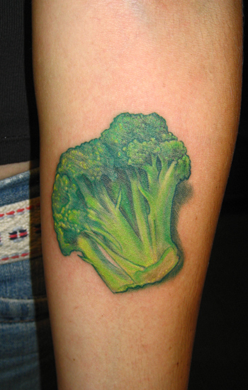Comments: This work is done on a chef for her first tattoo.
