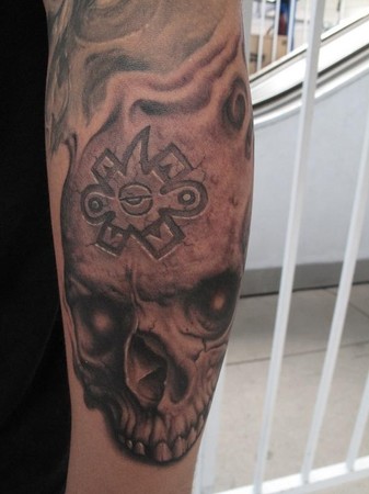 Bob Tyrrell - Skull Tattoo