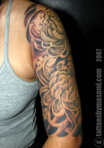 Masami Japanese chrysanthemum sleeve 1of4