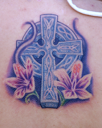 Tattoos Ethnic Irish. Celtic Cross With Flowers