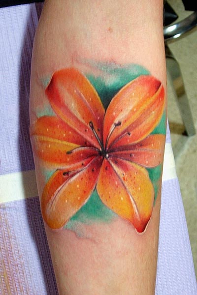 Comments Here is a new flower tattoo that was done while on a guest spot at