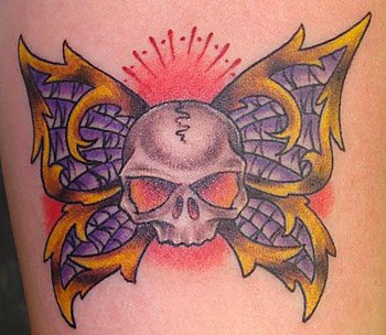 Tatto Studios on Lucky 7 Tattoo Studio   Tattoos   Page 3   Butterfly Skull Tattoo
