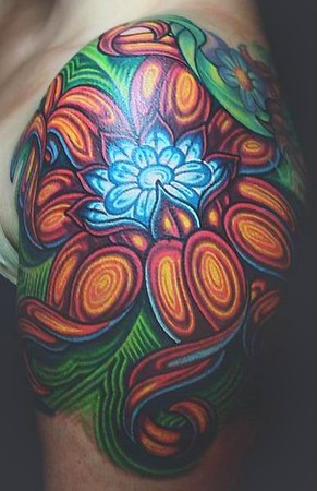 Lotus Tattoo. Placement: Arm Comments: Fun but technically hectic