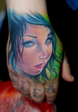 Bez Pinup hand tattoo Bez Pinup hand tattoo